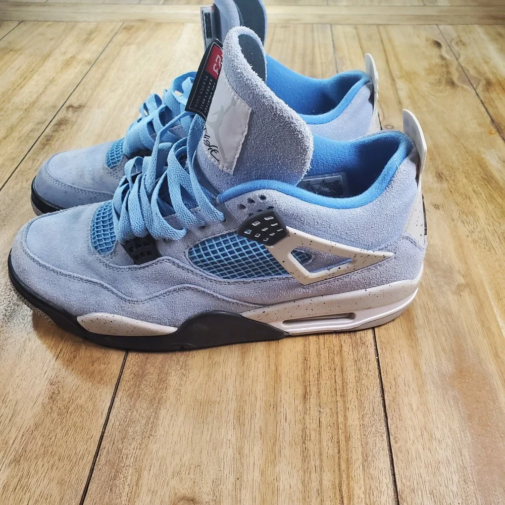 Jordan Air Jordan 4 Retro Mens Size 12 University Blue CT8527-400 Sneakers